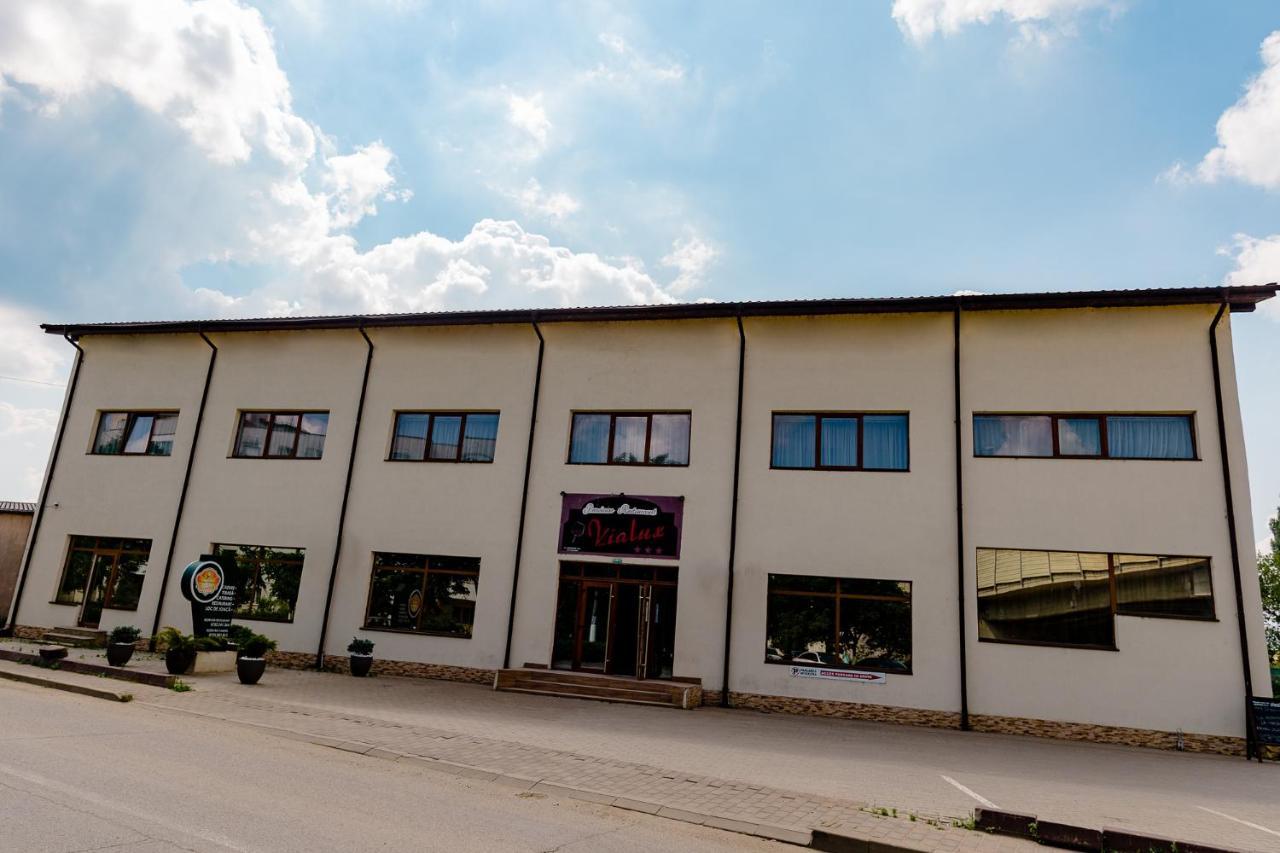 Pensiunea Vialux Bacău Zewnętrze zdjęcie